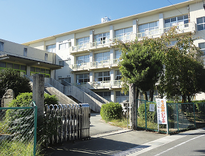 岡崎市立岡崎小学校