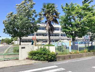 山王小学校