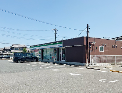 ファミリーマート春日井関田町店