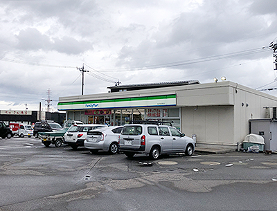 ファミリーマート桜田町店