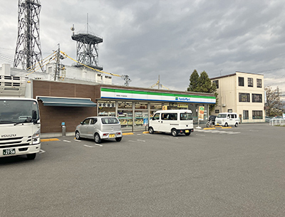 ファミリーマート　長野篠ノ井布施高田店