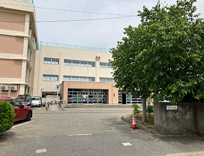 牡丹山小学校