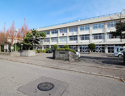 坂井東小学校