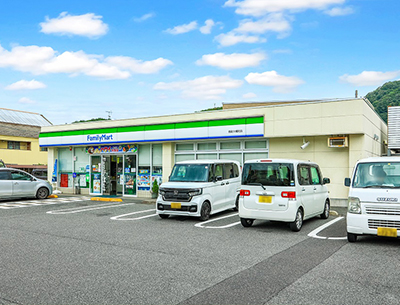 ファミリーマート 鳥取大榎町店