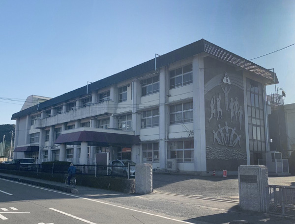 山口市立平川小学校