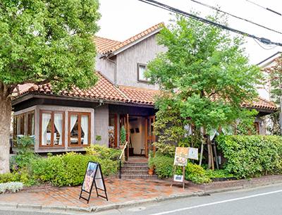 レ・ザンジュ西鎌倉店