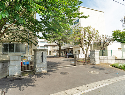 横浜市立上永谷中学校