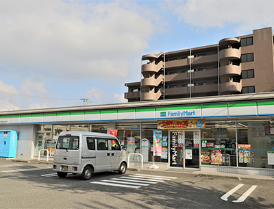 ファミリーマート相模原淵野辺本町店