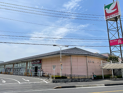 ヨークベニマル西川田店