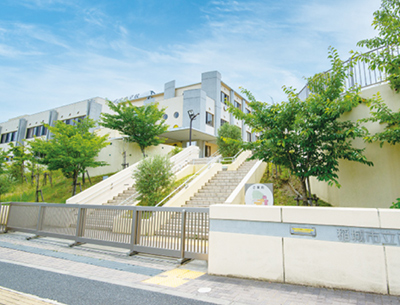 稲城市立南山小学校