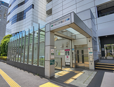 東京メトロ半蔵門線・銀座線「青山一丁目」駅