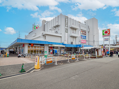 イズミヤ小林店