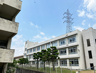 姫路市立大白書中学校