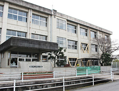 橿原市立耳成小学校