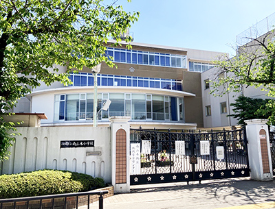 南山本小学校