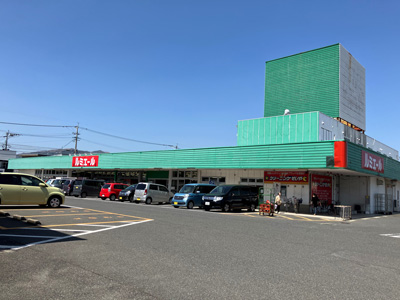 ルミエール行事店