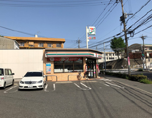 セブンイレブン小倉工業高校前店