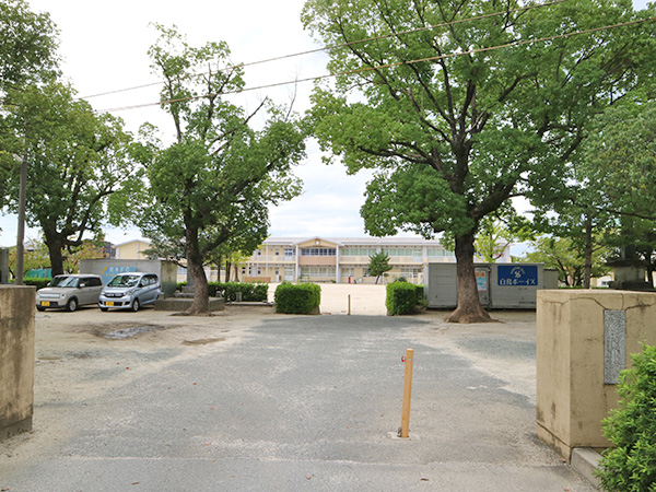 久留米市立荒木小学校