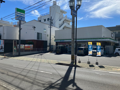 ファミリーマート脇田電停前店