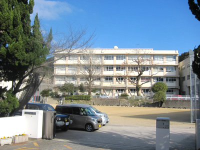 長崎市立戸石小学校