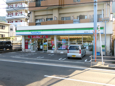 ファミリーマート長崎日見店