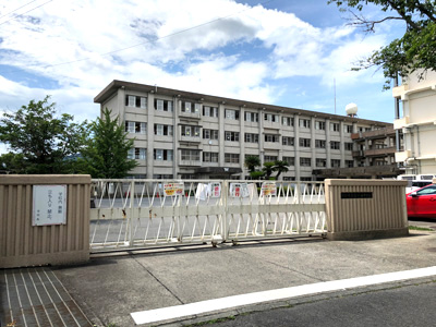 稙田南中学校