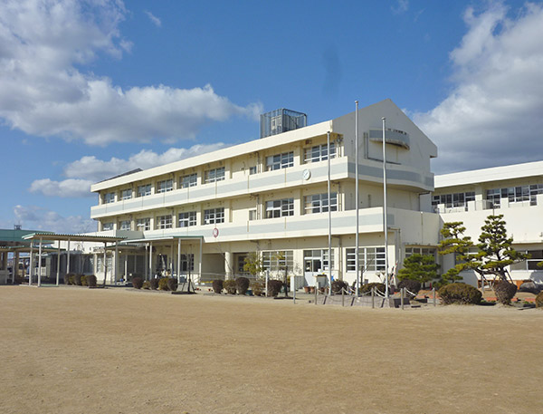 佐賀市立兵庫小学校