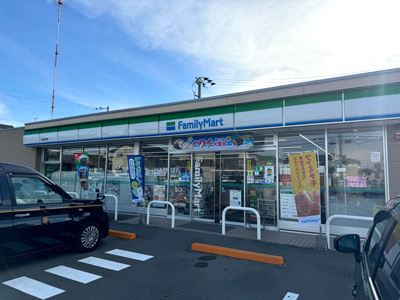 ファミリーマート 松山針田店