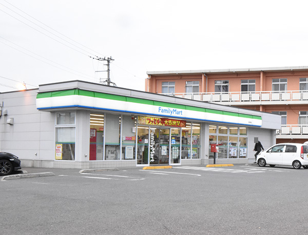 ファミリーマート 西須賀店