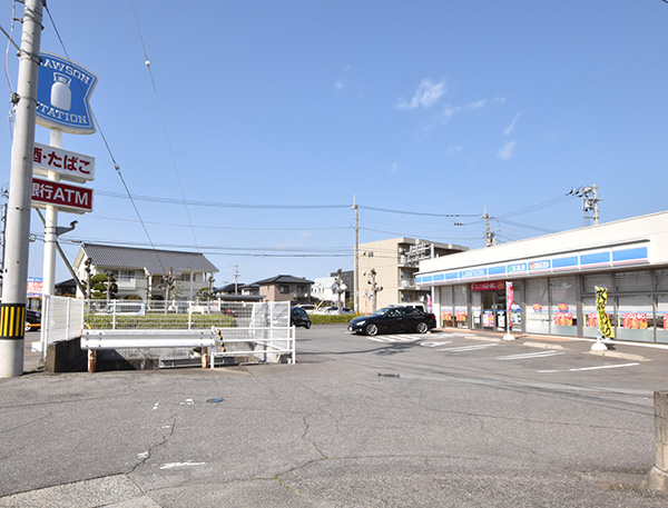 ローソン 徳島西須賀町下中須店