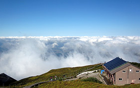 大山山頂の雲海